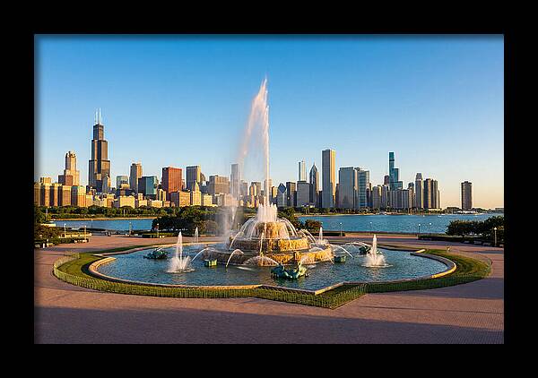 Buckingham Fountain At Sunset