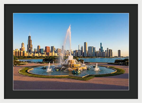 Buckingham Fountain At Sunset