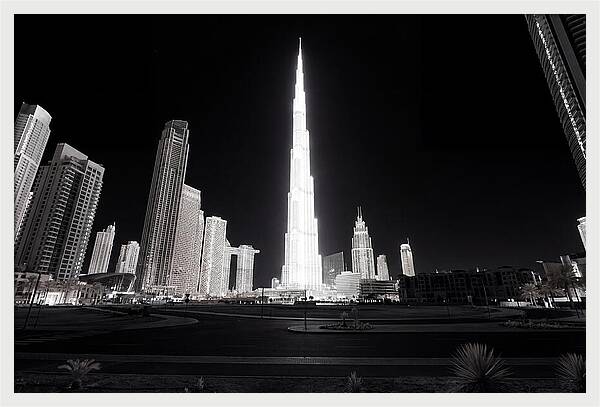 Burj Khalifa Reaching New Heights
