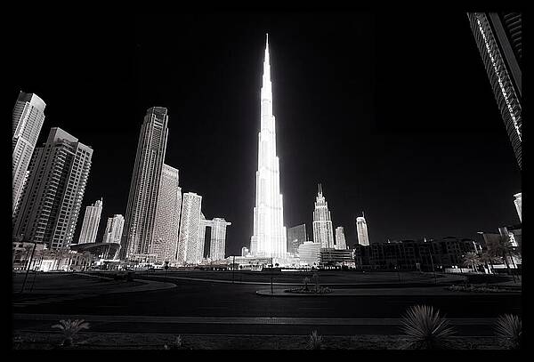 Burj Khalifa Reaching New Heights