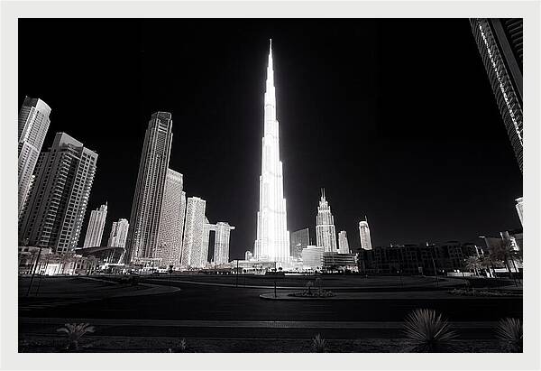 Burj Khalifa Reaching New Heights