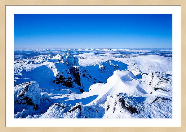 Cairn Gorm Winter Splendor