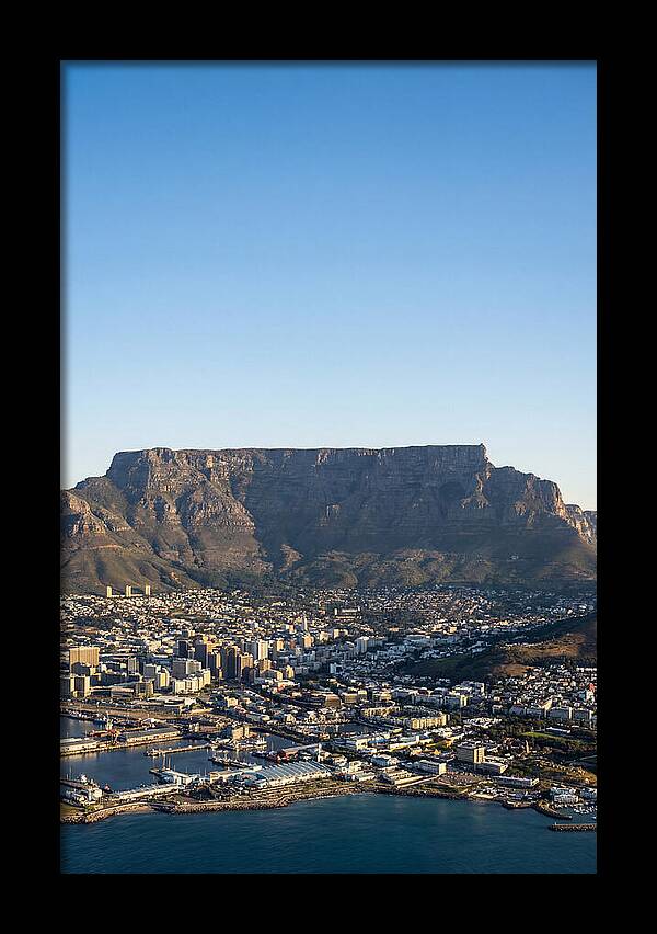 Cape Towns Majestic Table Mountain