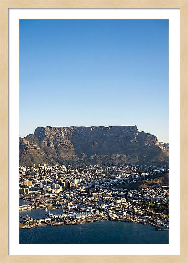 Cape Towns Majestic Table Mountain