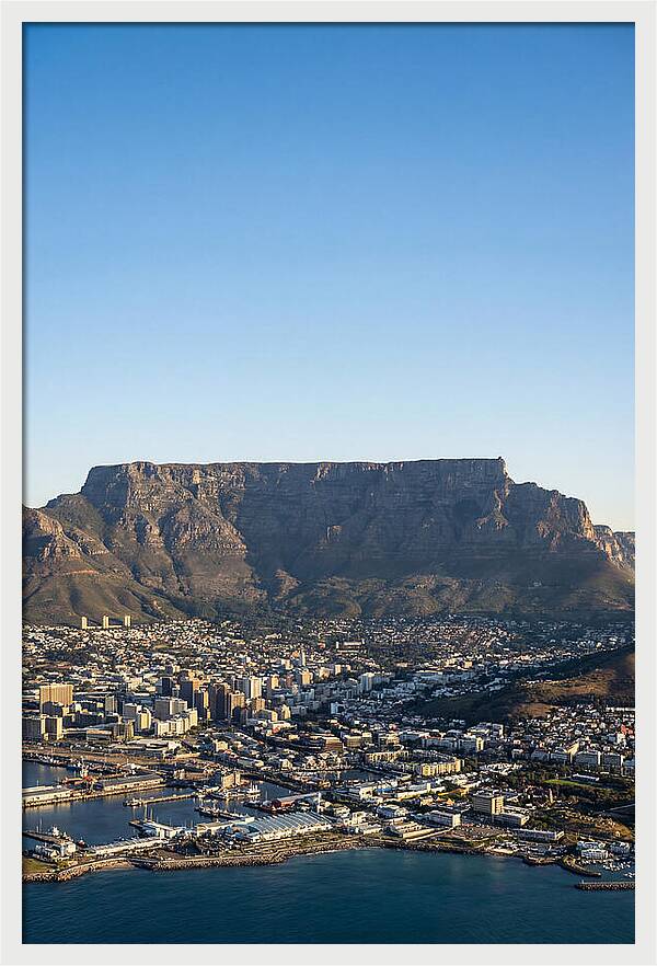 Cape Towns Majestic Table Mountain