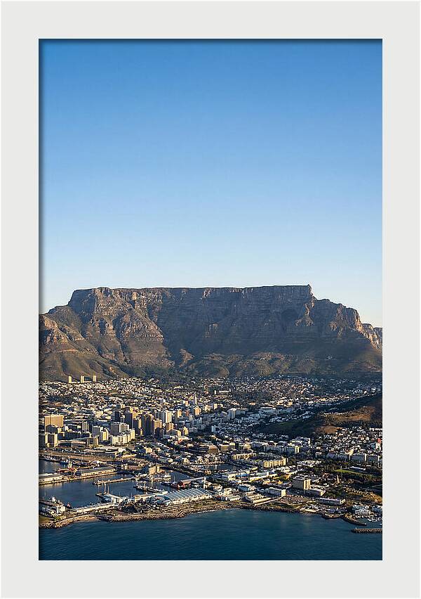 Cape Towns Majestic Table Mountain