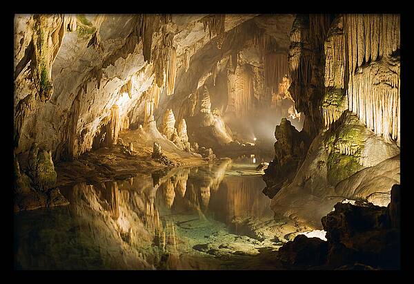 Cave Vista Of Waitomo Caves