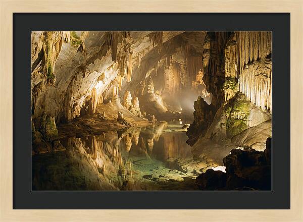 Cave Vista Of Waitomo Caves