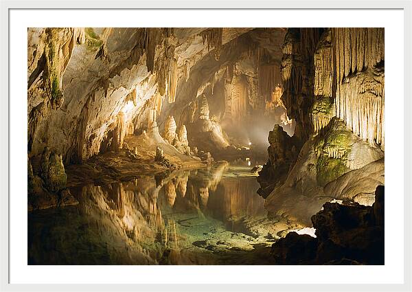 Cave Vista Of Waitomo Caves