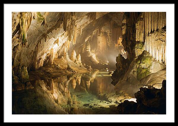 Cave Vista Of Waitomo Caves