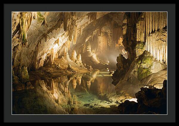 Cave Vista Of Waitomo Caves