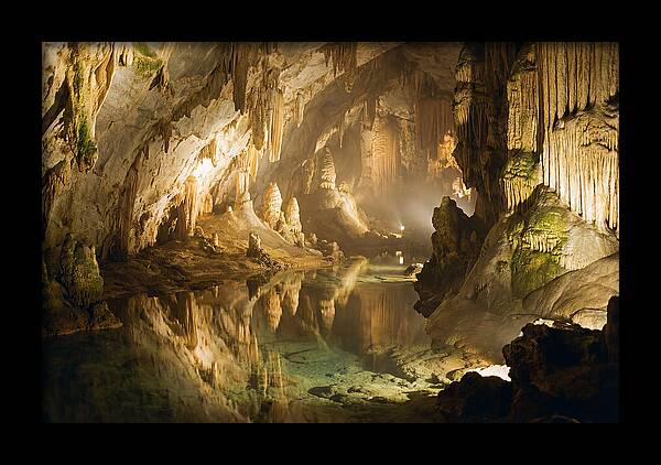 Cave Vista Of Waitomo Caves