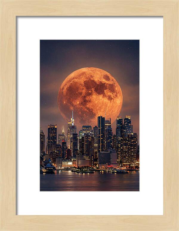 Celestial Glow Above Urban Horizon