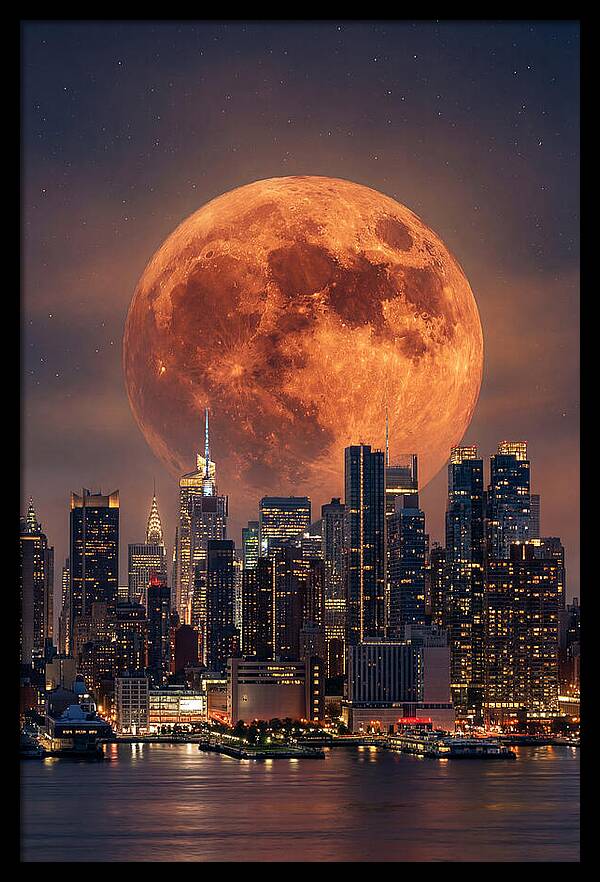 Celestial Glow Above Urban Horizon