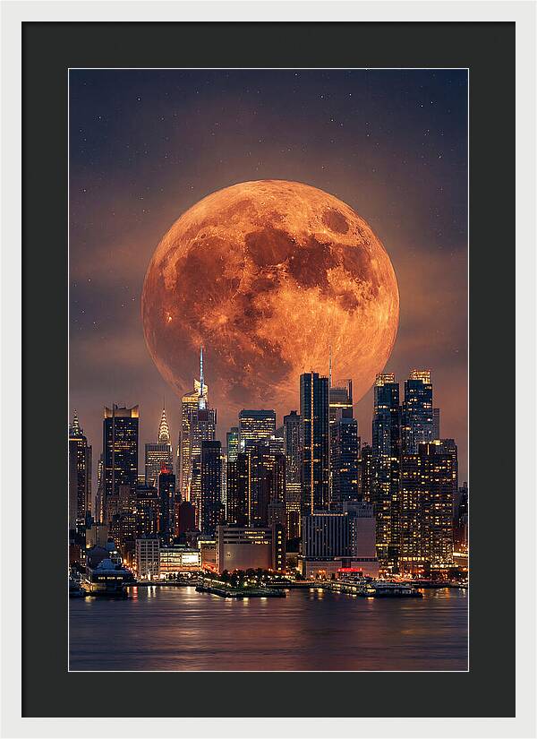 Celestial Glow Above Urban Horizon
