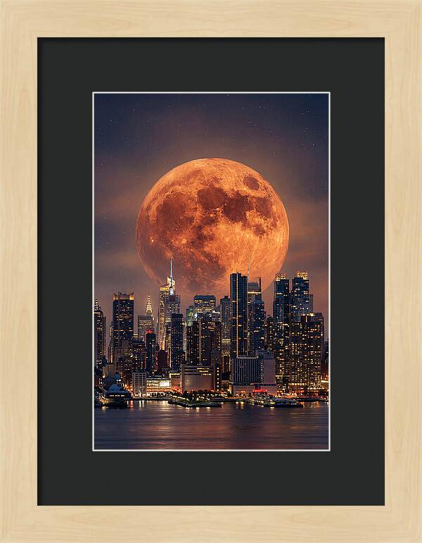Celestial Glow Above Urban Horizon