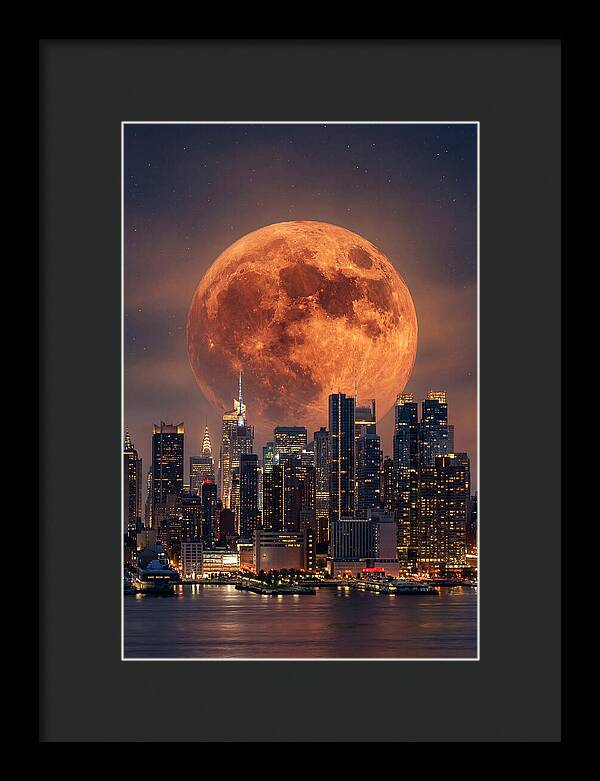 Celestial Glow Above Urban Horizon