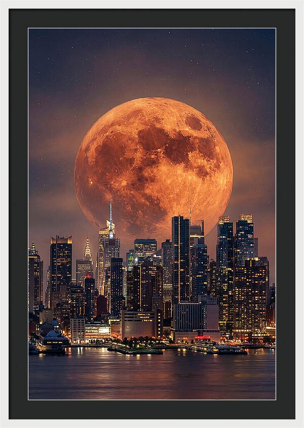 Celestial Glow Above Urban Horizon