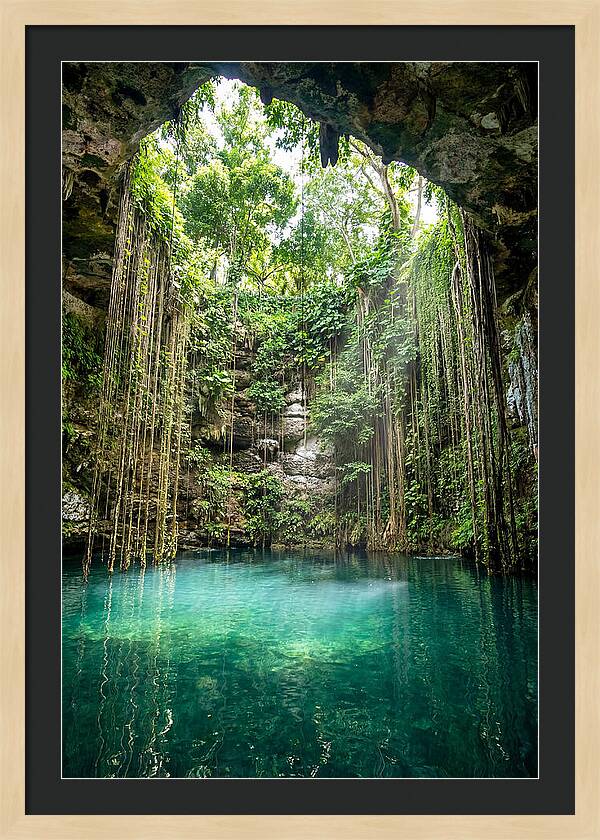 Cenote Ik Kil Serenity