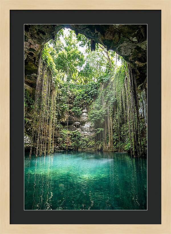Cenote Ik Kil Serenity