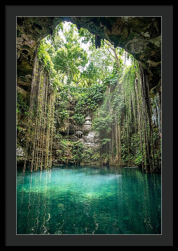 Cenote Ik Kil Serenity