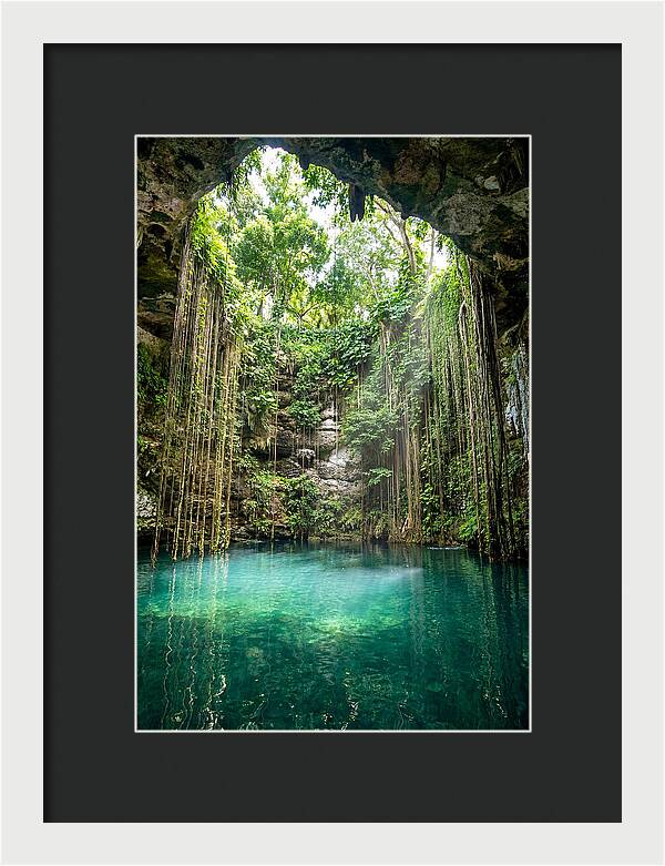 Cenote Ik Kil Serenity