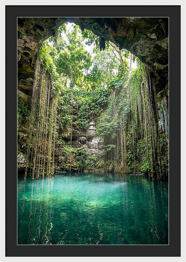 Cenote Ik Kil Serenity