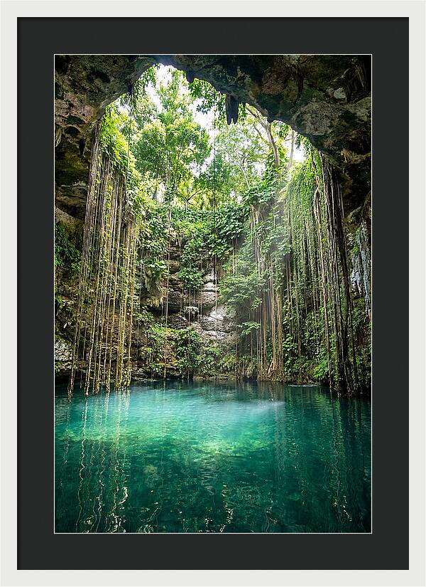 Cenote Ik Kil Serenity