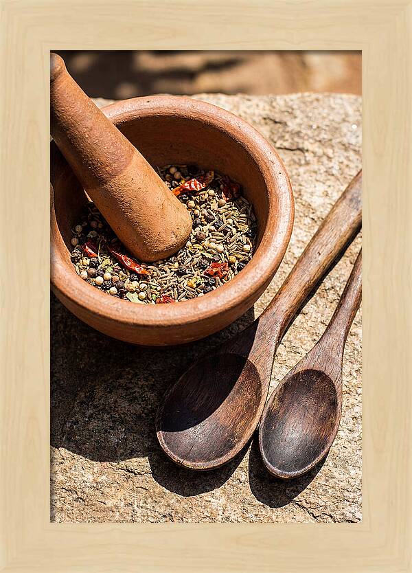 Ceramic Mortar With Spice Blend