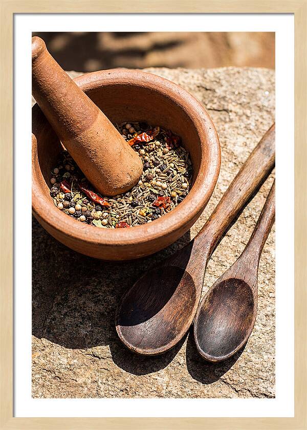 Ceramic Mortar With Spice Blend