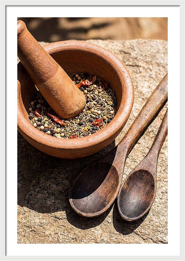 Ceramic Mortar With Spice Blend
