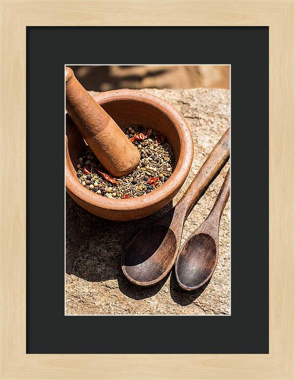 Ceramic Mortar With Spice Blend