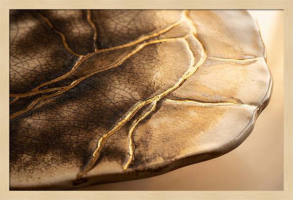 Ceramic Raku Crackle Elegance