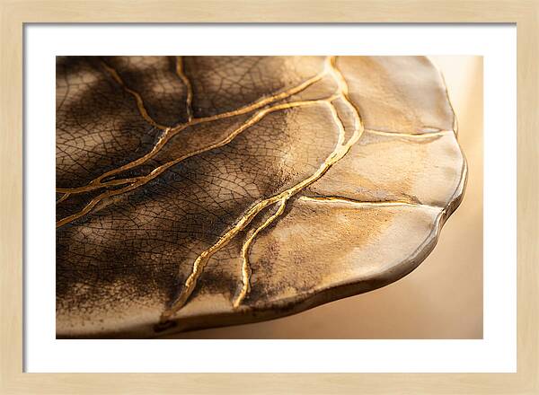 Ceramic Raku Crackle Elegance