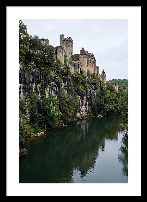 Chateau De Beynac Overlooking Dordogne River