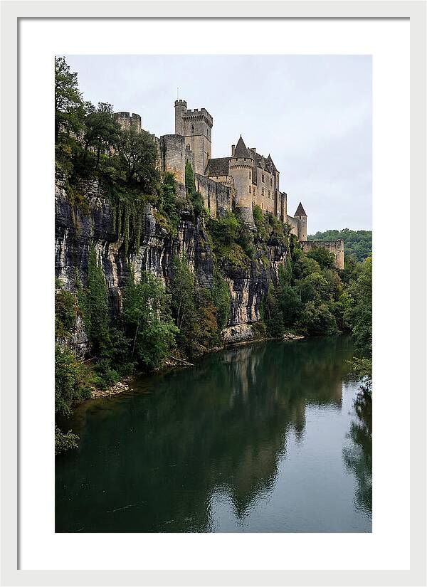 Chateau De Beynac Overlooking Dordogne River