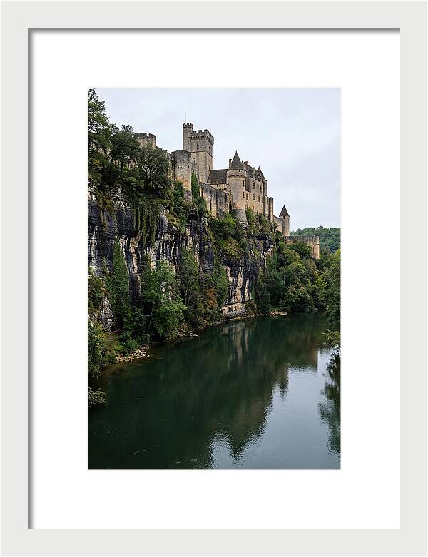 Chateau De Beynac Overlooking Dordogne River