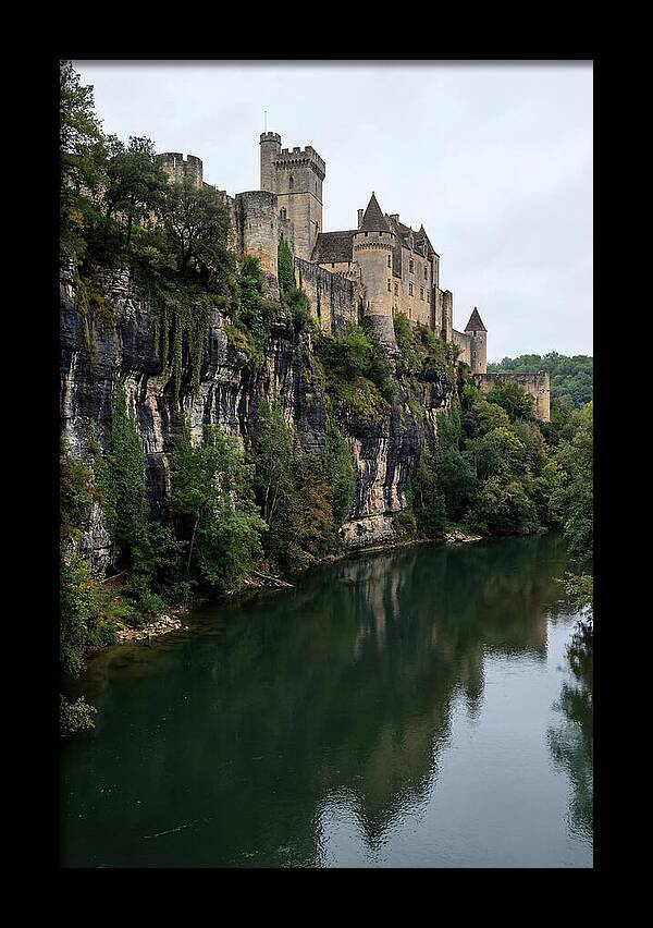 Chateau De Beynac Overlooking Dordogne River