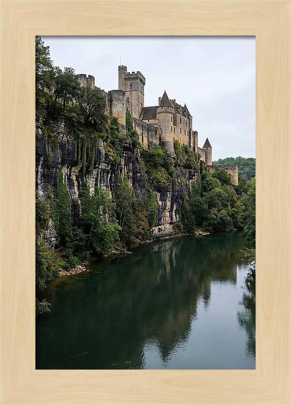 Chateau De Beynac Overlooking Dordogne River