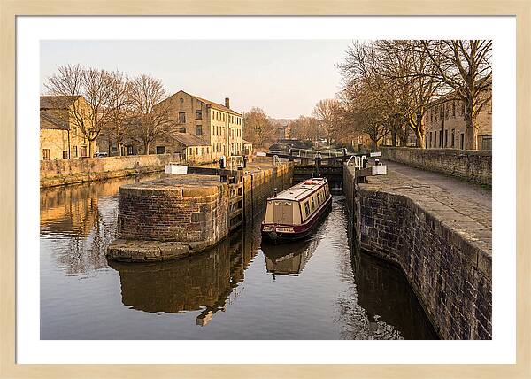 City Canal Lock Serenity