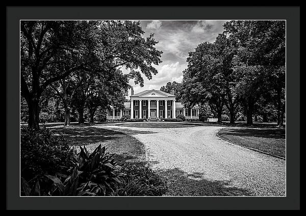 Colonial Elegance Amidst Nature