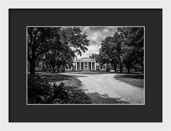 Colonial Elegance Amidst Nature