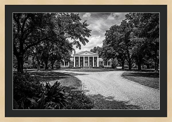 Colonial Elegance Amidst Nature