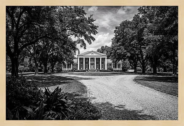 Colonial Elegance Amidst Nature