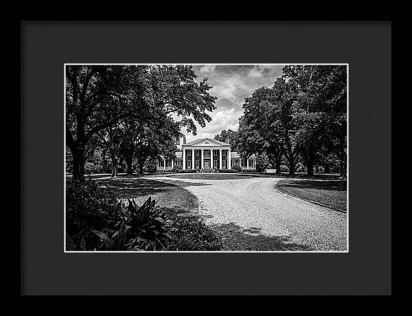 Colonial Elegance Amidst Nature
