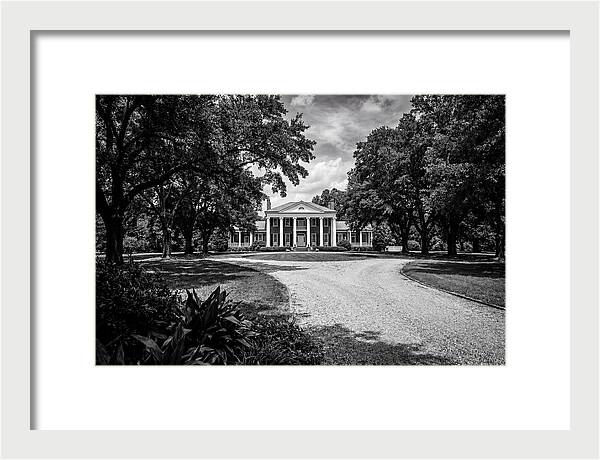 Colonial Elegance Amidst Nature
