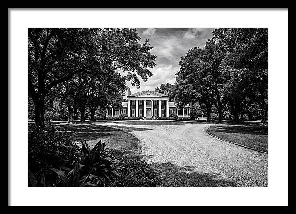 Colonial Elegance Amidst Nature
