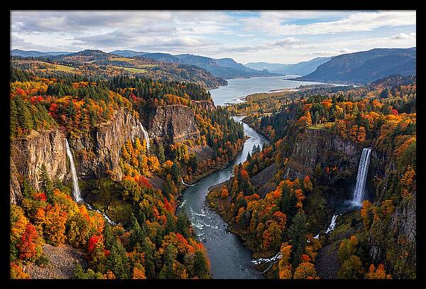 Columbia River Gorge In Autumn
