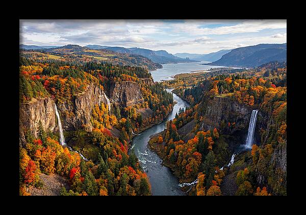 Columbia River Gorge In Autumn