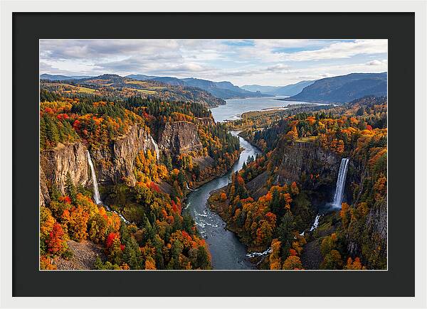 Columbia River Gorge In Autumn